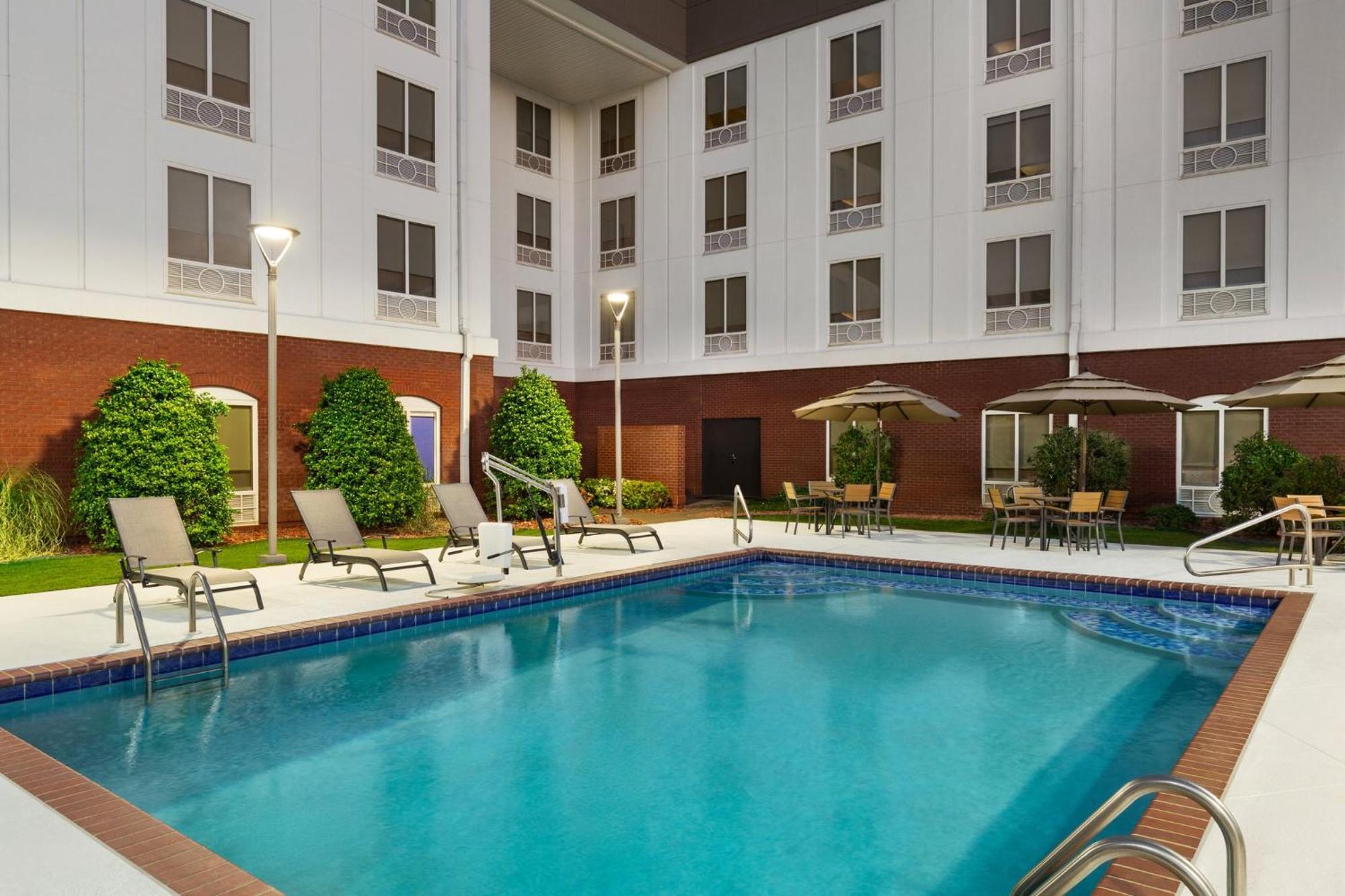 Holiday Inn Express & Suites - Tuscaloosa-University By Ihg Exterior foto